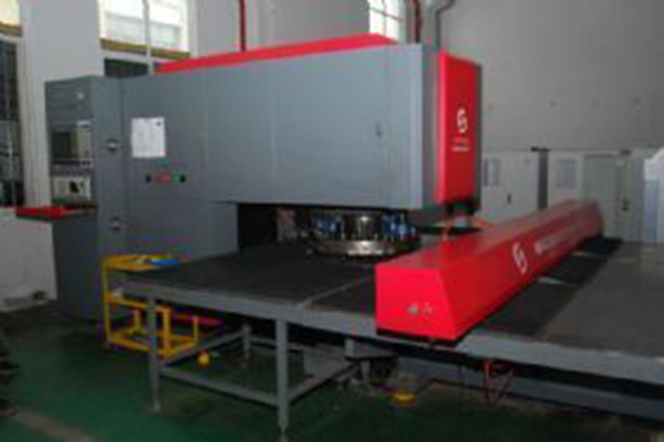 KL96-28噴塑亞光六斗三門柜